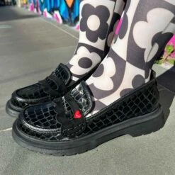 IRREGULAR CHOICE Love A Loaf 28 IRREGULAR CHOICE Love A Loaf -Masquerade Shoes 4697 06A love a loaf 1